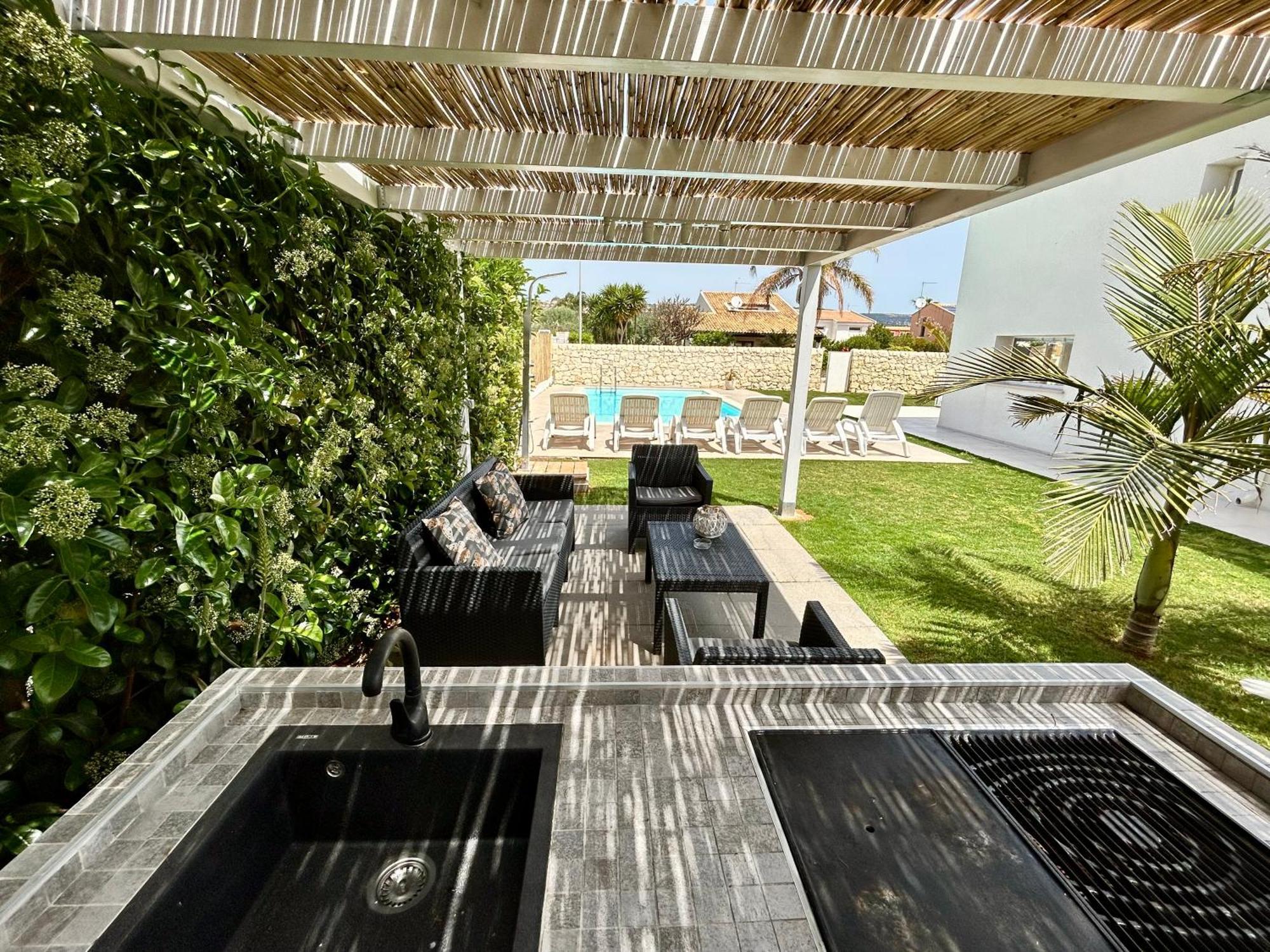 Domus Maulli - Villa Sul Mare Marina di Ragusa Exteriör bild